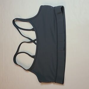 #654 Vuori Mindset Sports Bra Approximate Size M T1279